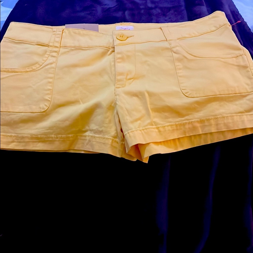 Mossimo Supply Co. Yellow Juniors Short Shorts